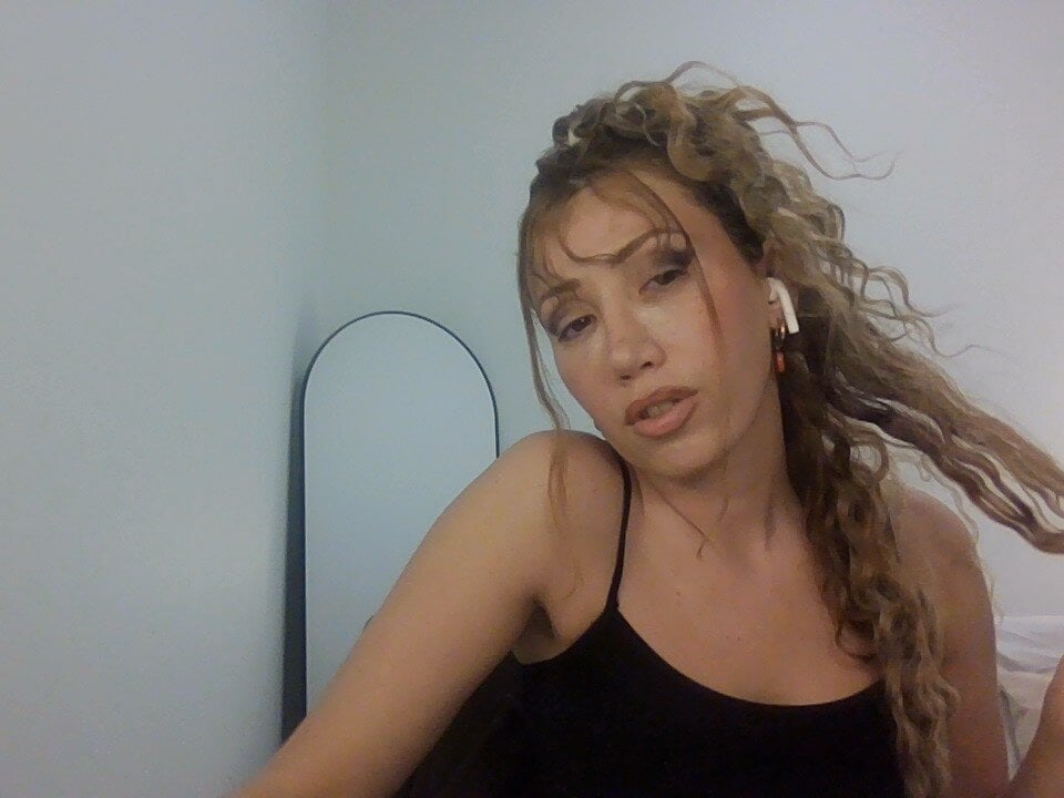 pusscatdoll Chatroom