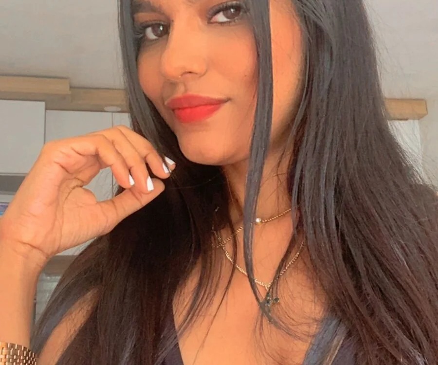queen_adhara Chatroom