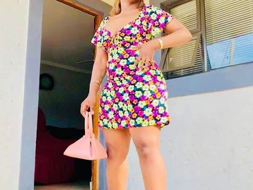 queenteex699