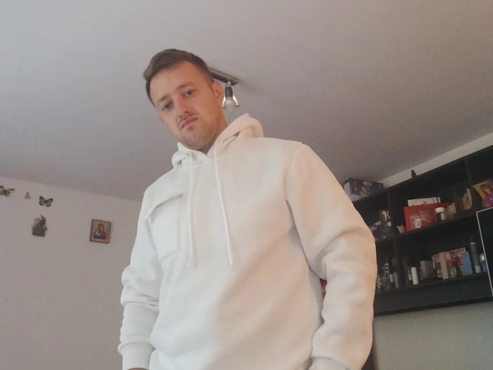 razvy2526 Chatroom