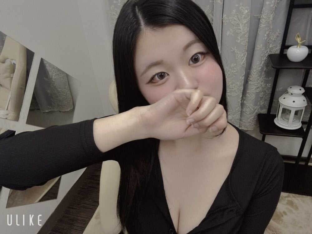 rei-chan Webcam Profile Picture rei-chan Chatroom