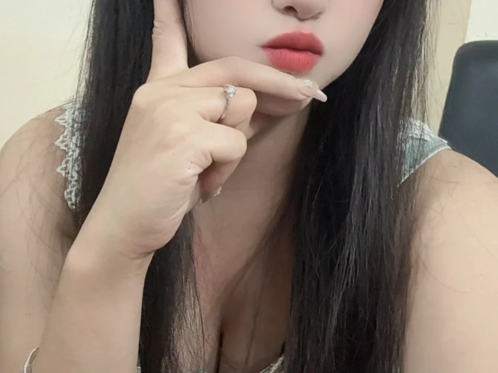 rfythuut456 Chatroom