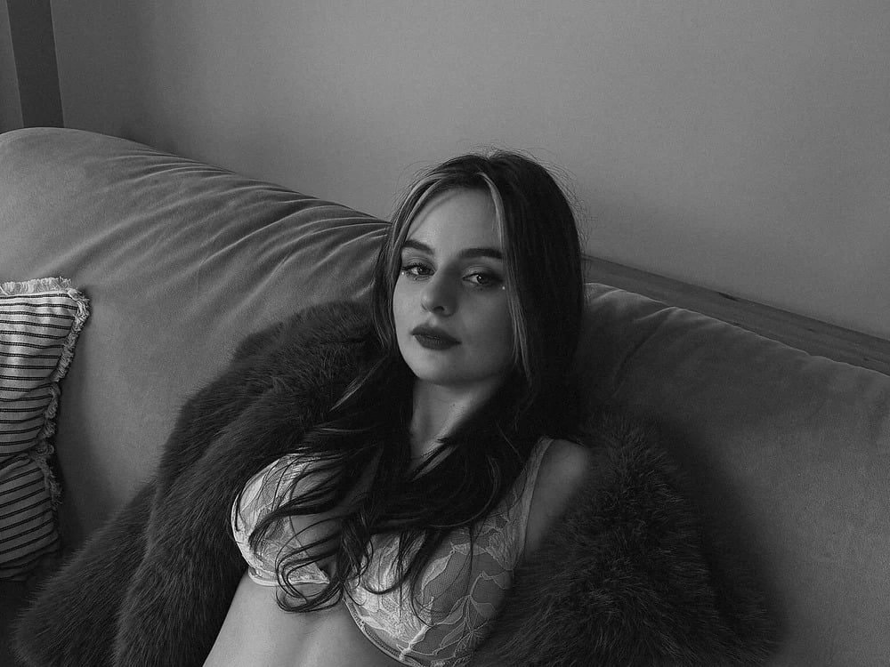 rina_kitty3 Chatroom