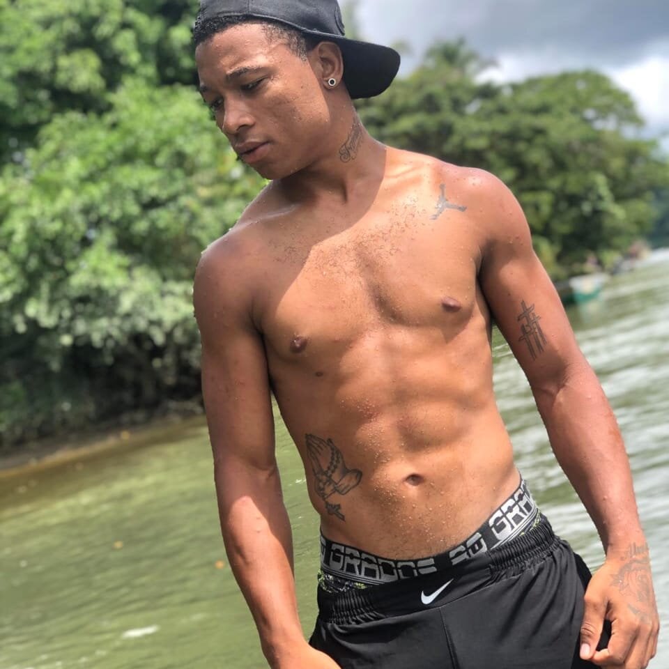 rivaldo_ramos Webcam Profile Picture rivaldo_ramos Chatroom