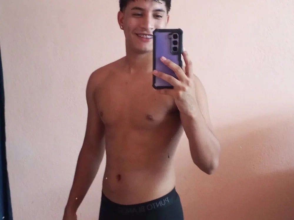 robert_arcangel Chatroom