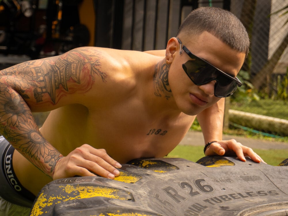 rocoo_santos Chatroom