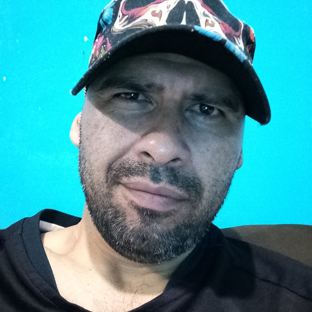 roelbluee226 Chatroom