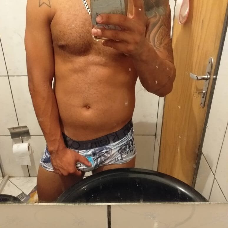 ronny000123 Chatroom