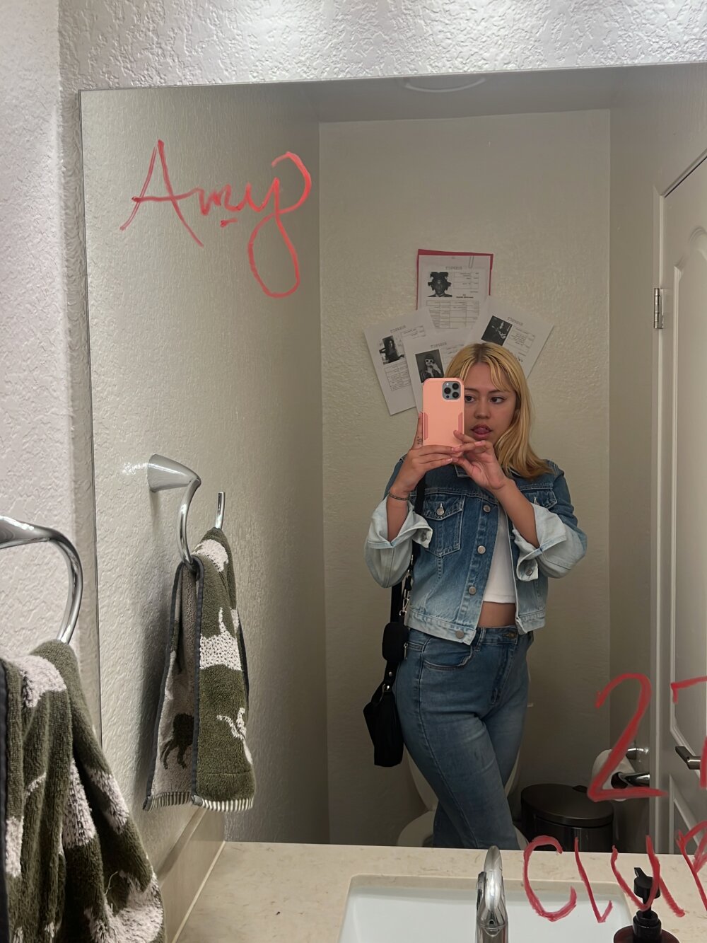 roseeexxxonix Chatroom