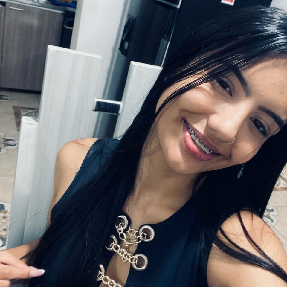 rosel_rouge Chatroom