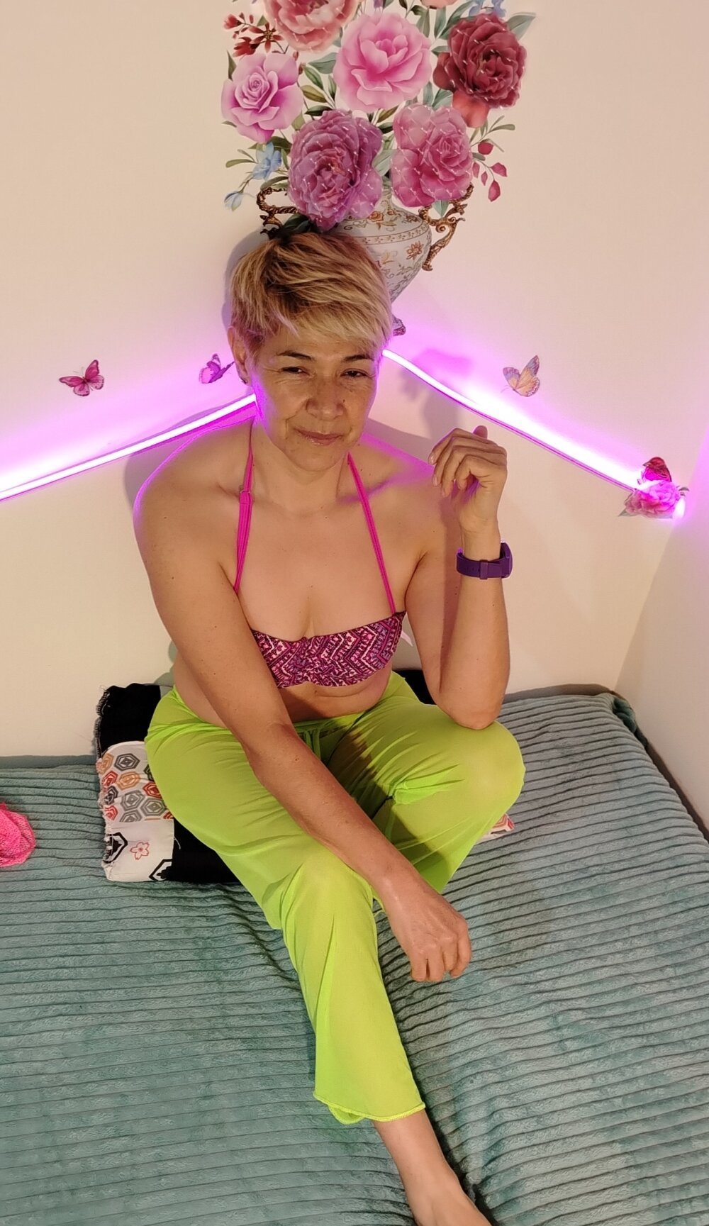 rosyxs1 Chatroom