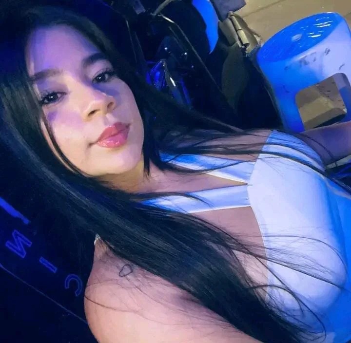 roxanna_sm Chatroom