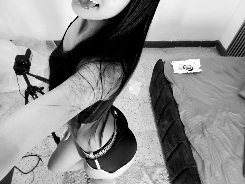 roxy_dance_hots Chatroom