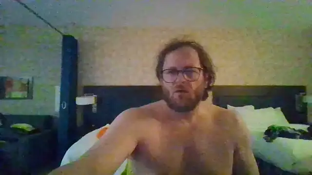 rrunner7718 Chatroom