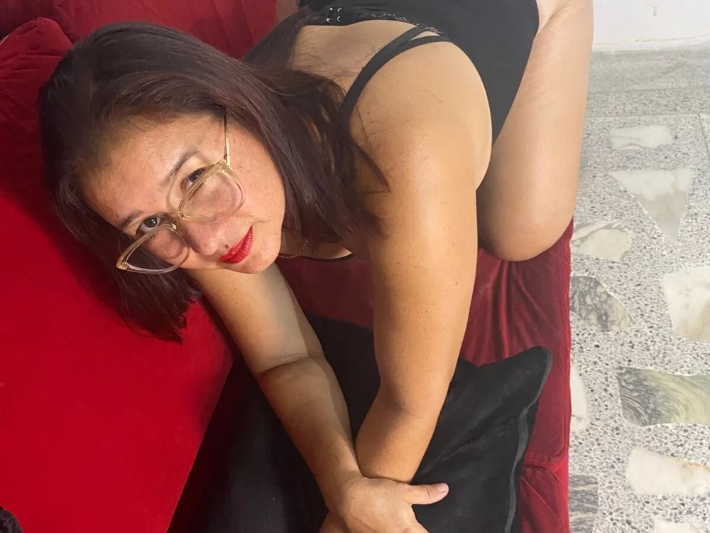 rubi_santis Chatroom