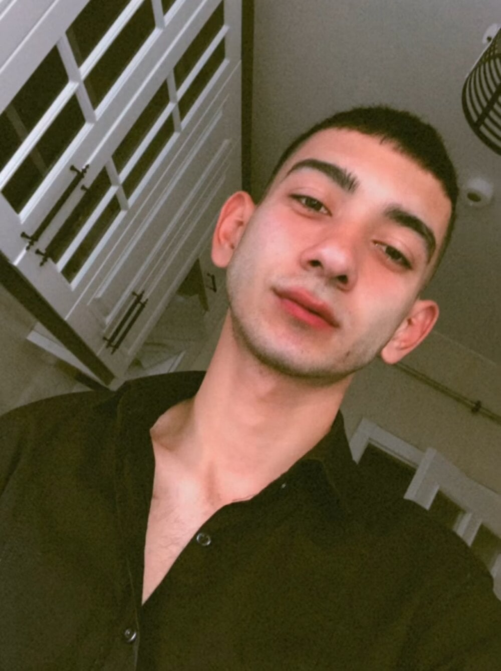 rzgaronlinq Chatroom