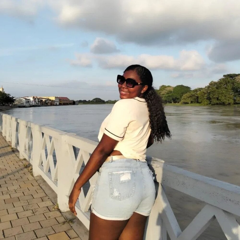 sabriana_smith1 Chatroom