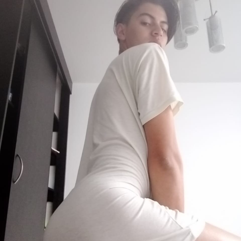 sander_hilton16 Chatroom