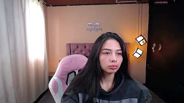 sara_gomez1_ Chatroom