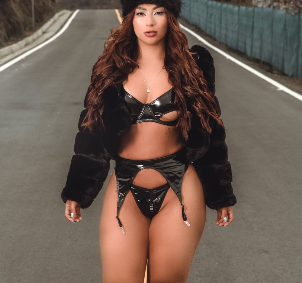 saramaciel- Chatroom