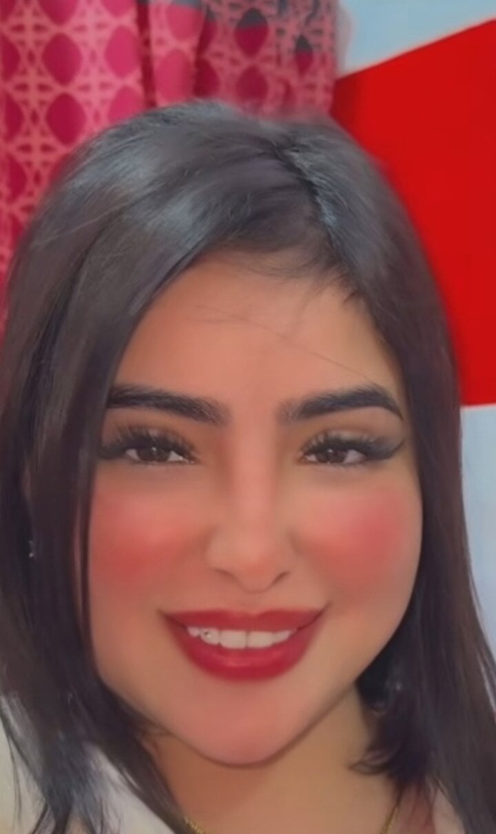 sarasara2410 Chatroom