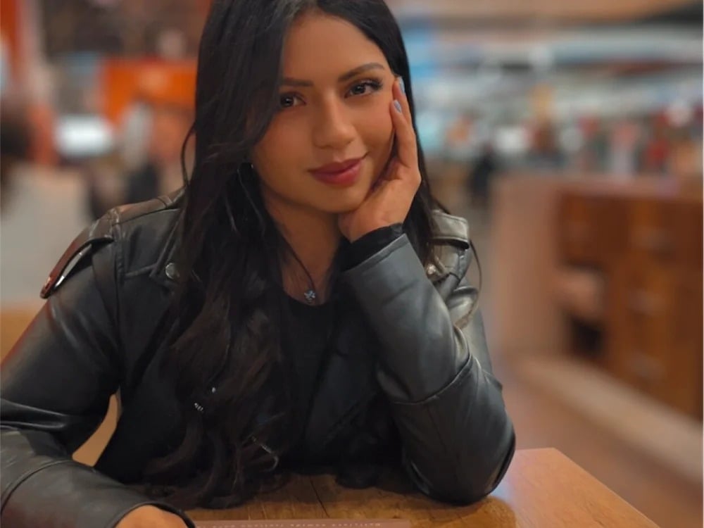 sariisha Chatroom