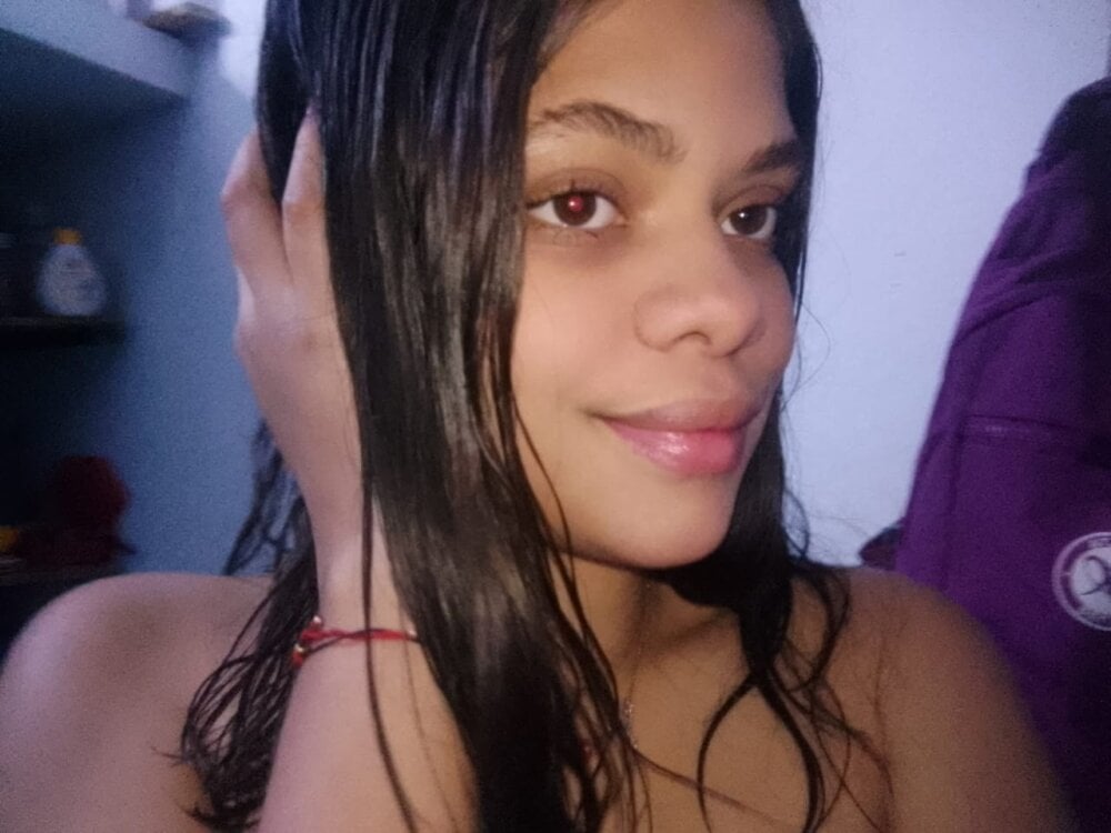 saskia_rowam Chatroom