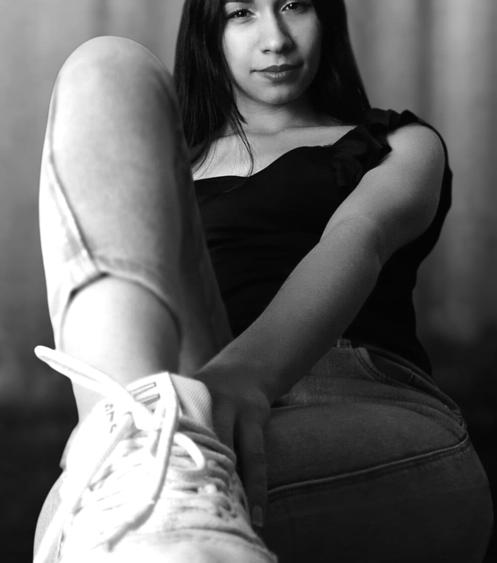 scarlett_vonrose Chatroom