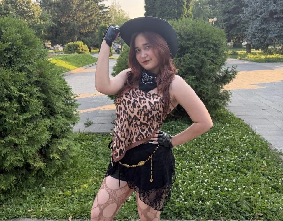 scarllet_witch Chatroom
