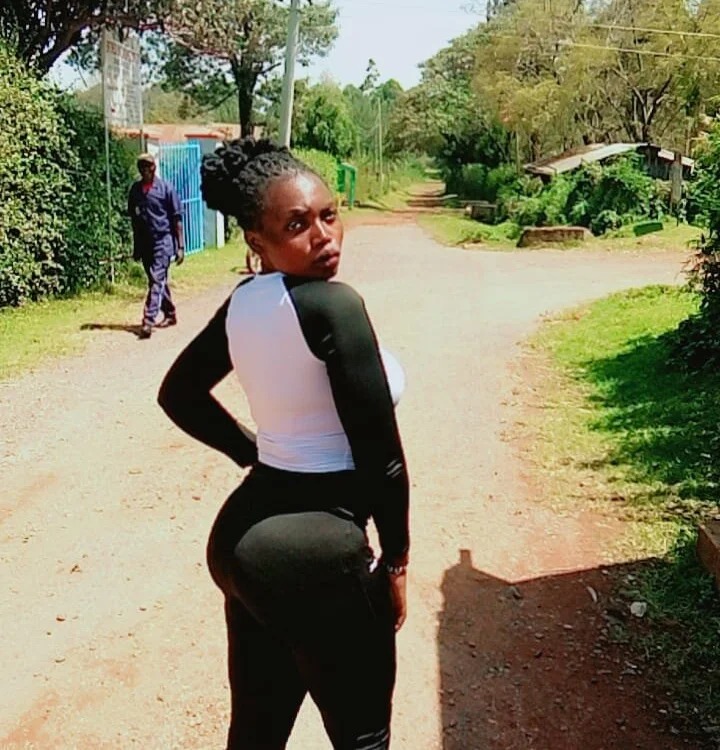sexy_muna Chatroom