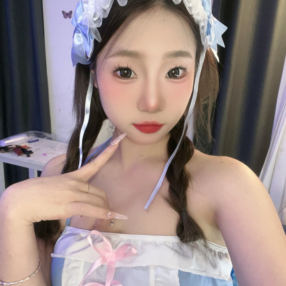 sexybaby-000 Chatroom