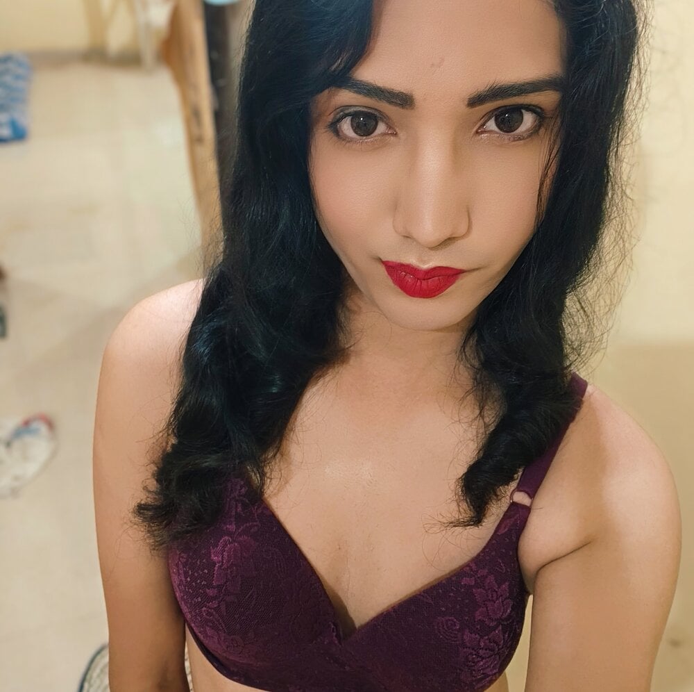 sexyshreyacdbottom Chatroom