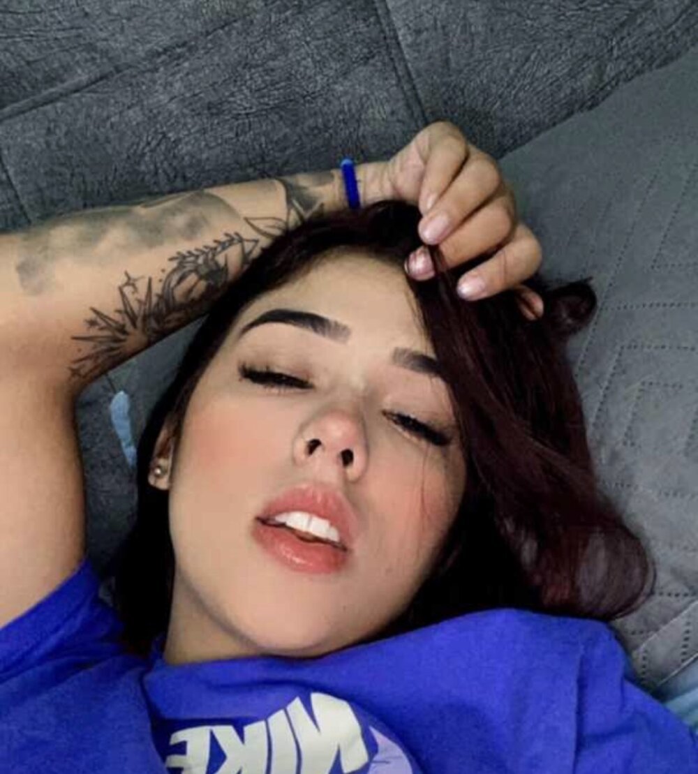 sharon_lewwis1 Chatroom