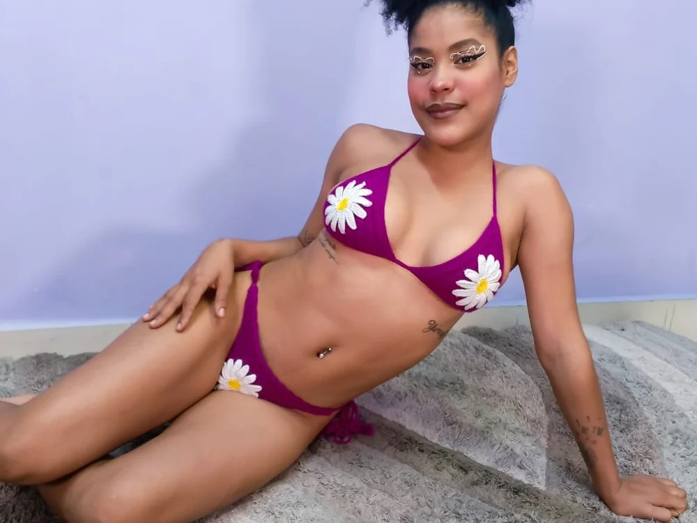 sharonbombo Chatroom