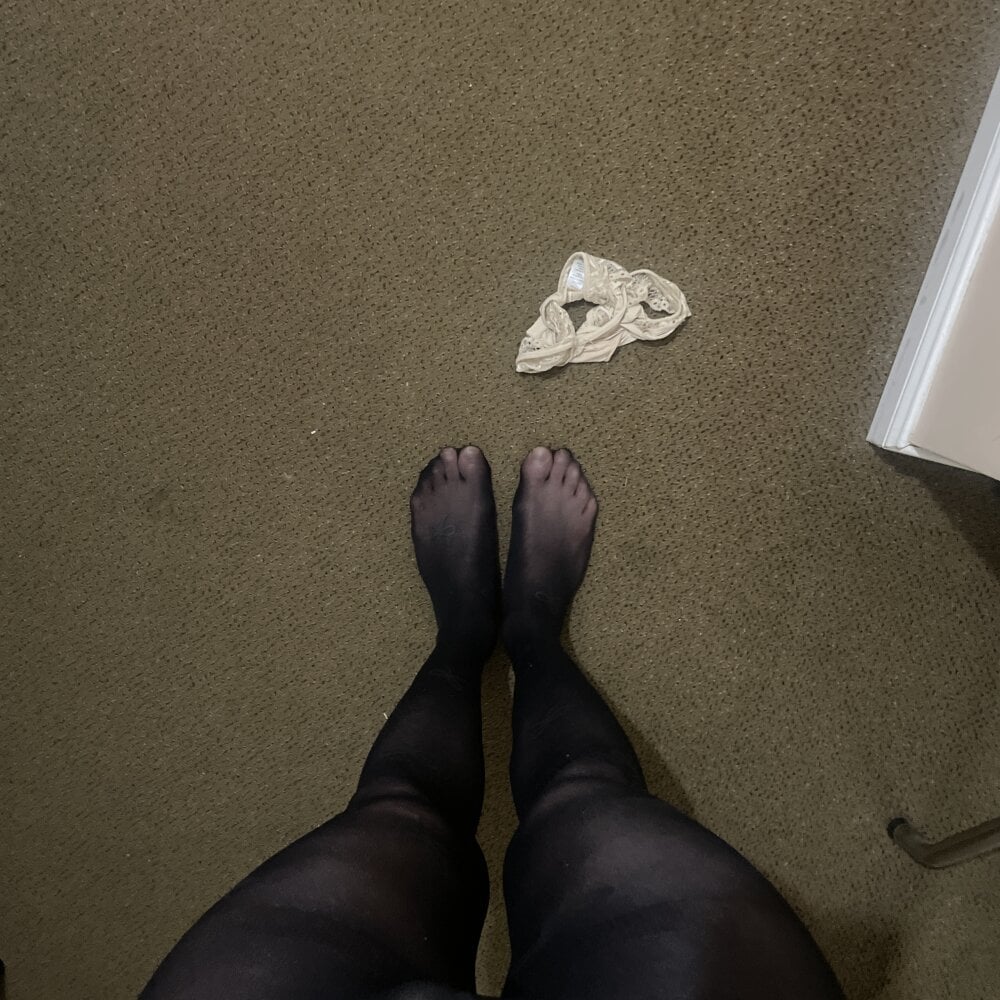 shavedandcurious Chatroom