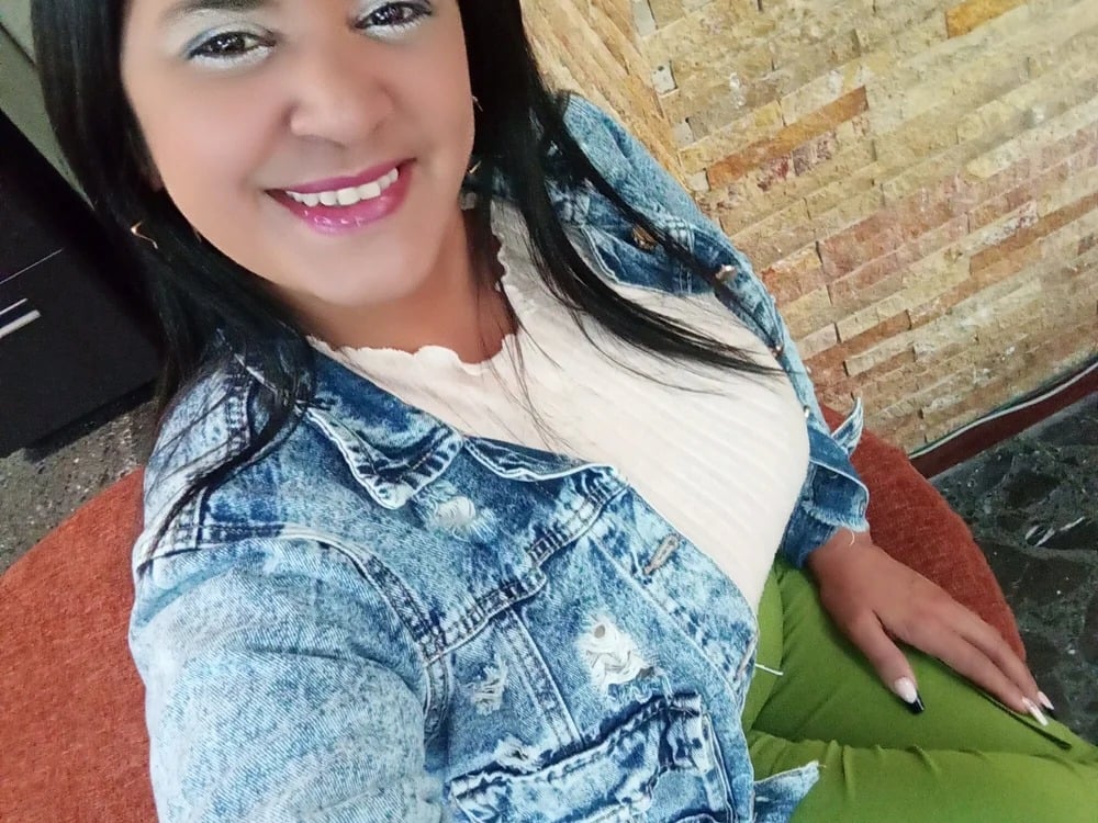 sheyla_beautiful Chatroom