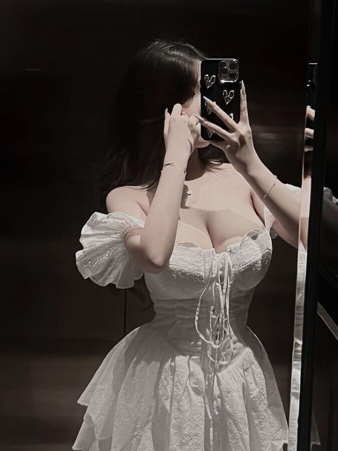 shy-bany123 Chatroom