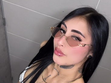 skinnyanddaphne's Live Webcam skinnyanddaphne