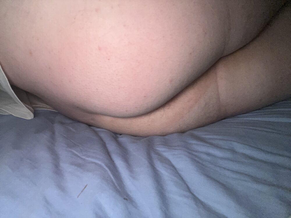 slavebitch228 Chatroom