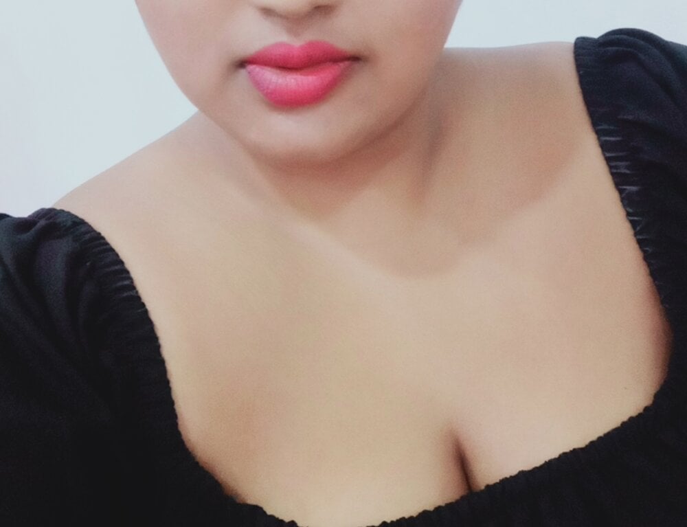 slhotgirl256 Chatroom