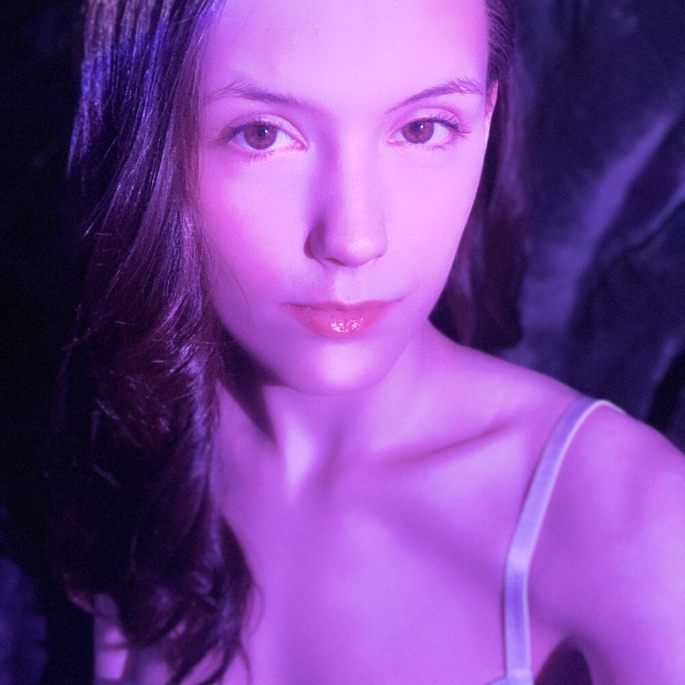 slutty_summer Chatroom