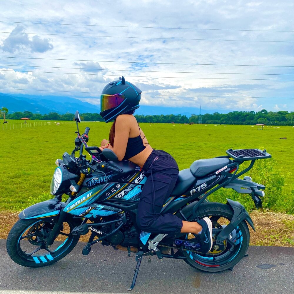 sluttyysucker Chatroom