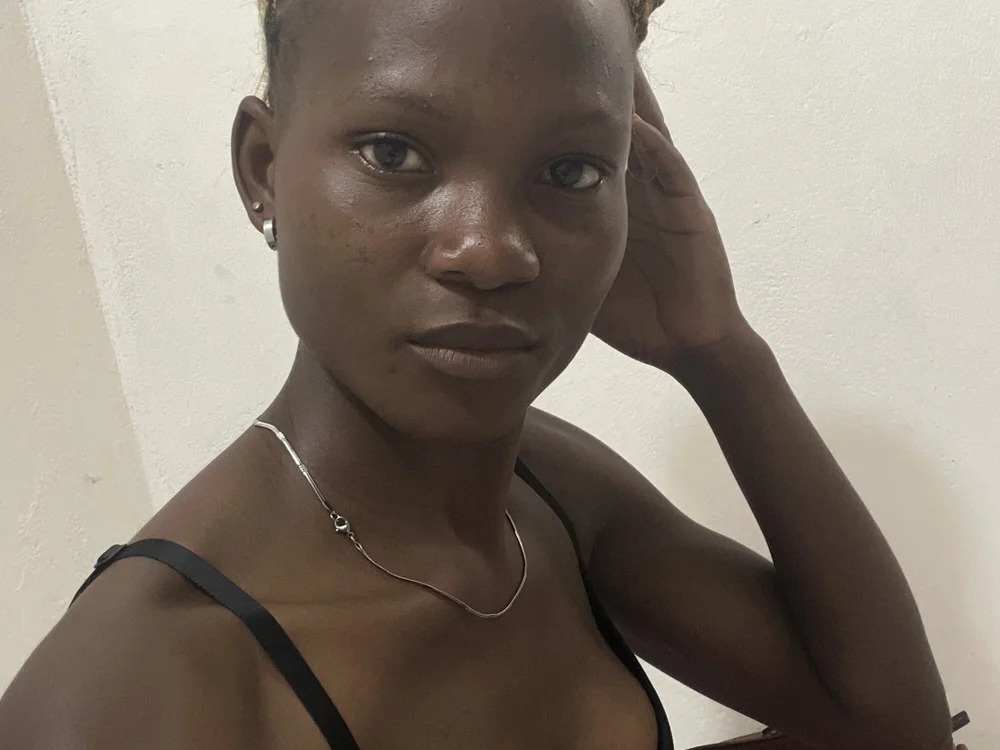 smallgiirlpetite Chatroom