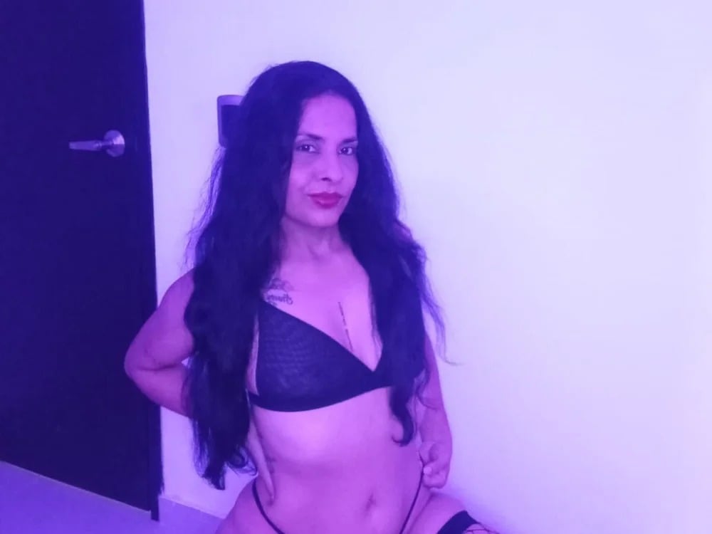 smith_rose_ Chatroom