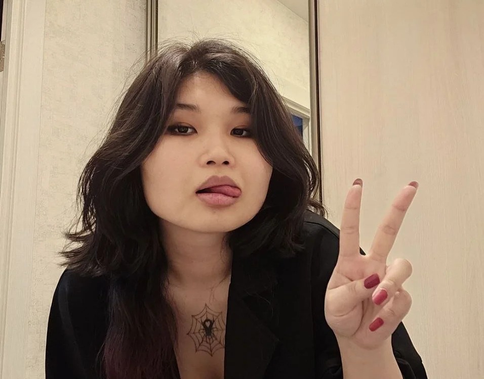 sofia_chang_ Chatroom