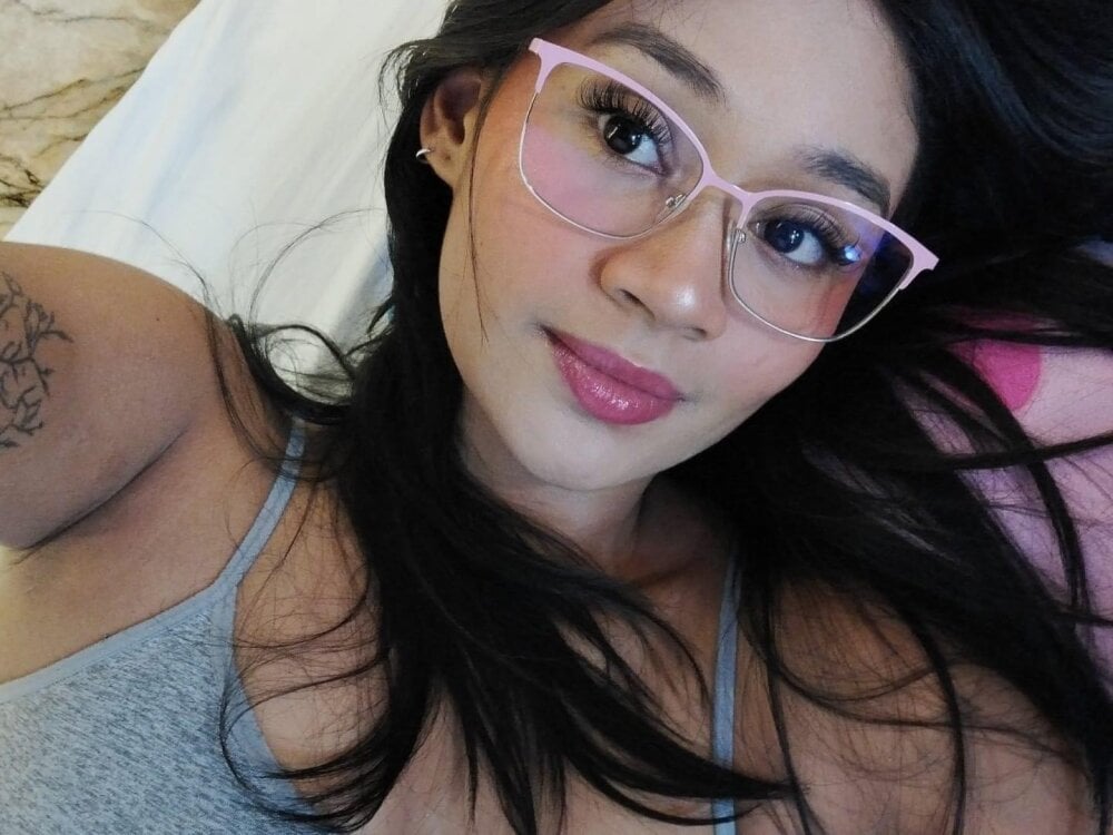 sofia_gomez1_ Chatroom