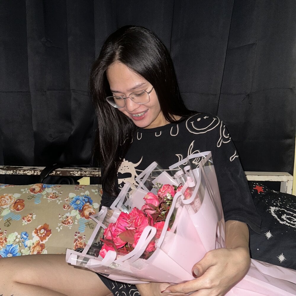 spicy_cakee Chatroom