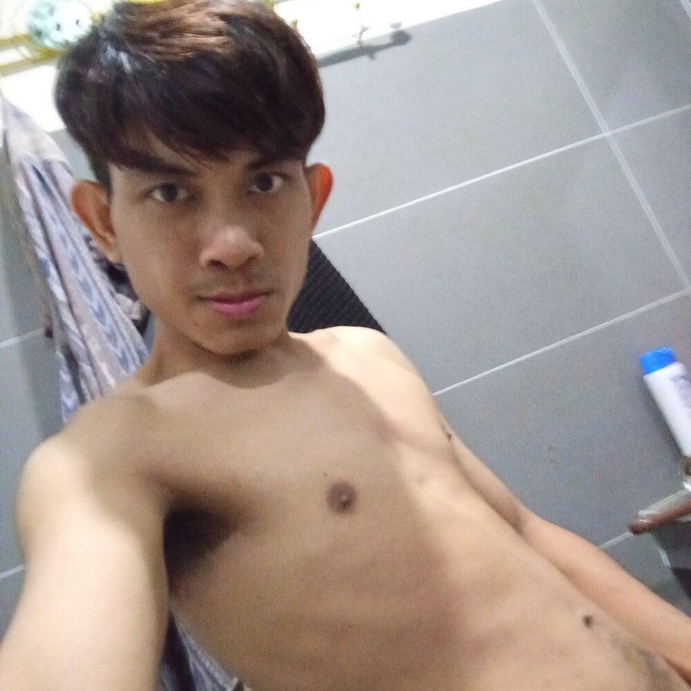 spitspittonmyface Chatroom