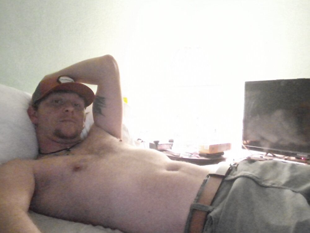 straightforward2324 Chatroom