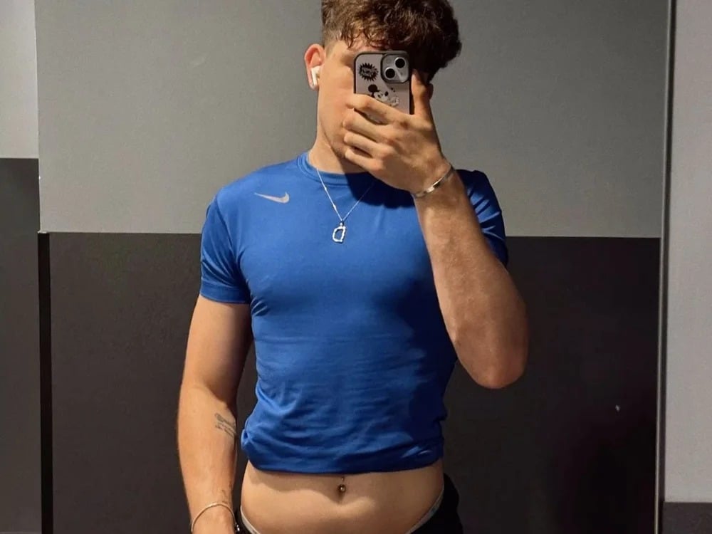 sweatbigboy Chatroom